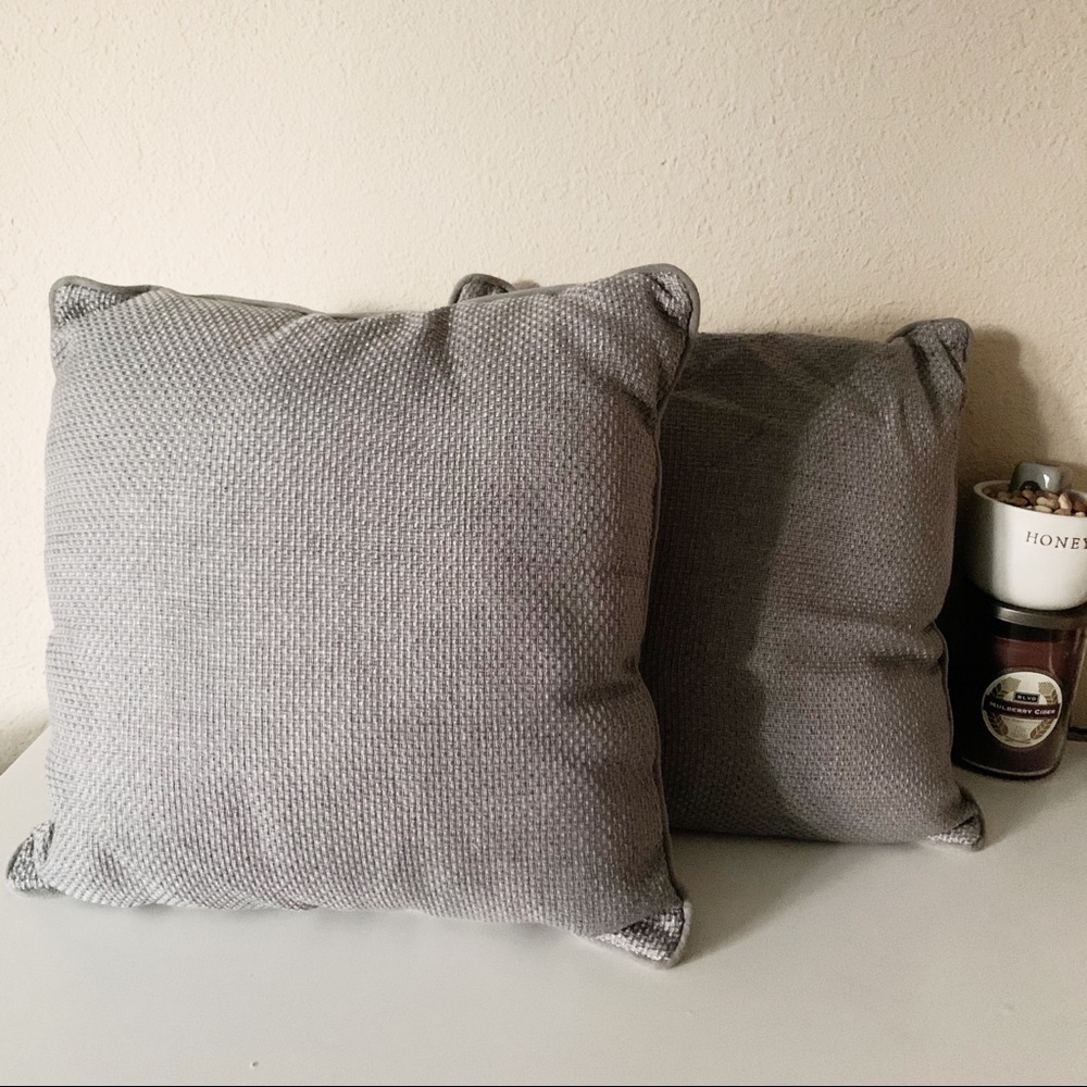 NWOT Gray Accent Throw Pillows